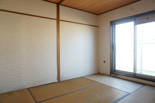 名谷14団地57号棟の和室|北側和室約6帖です