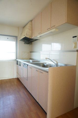 名谷14団地57号棟のキッチン|DK約6帖です