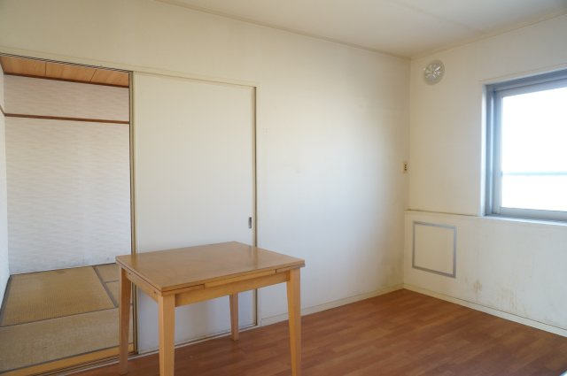 名谷14団地57号棟のキッチン|DK約6帖です