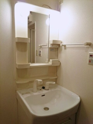 【洗面所】 | ドゥ－アルモニ－ | スペースが確保できる洗面所です