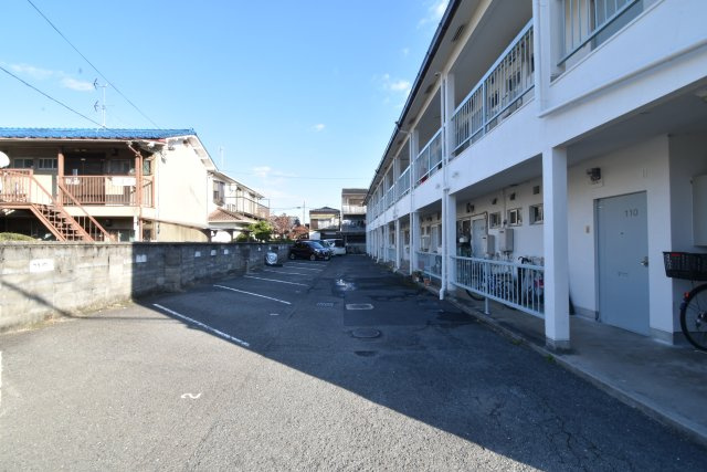 K2コーポラスの駐車場