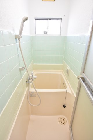 K2コーポラスの浴室