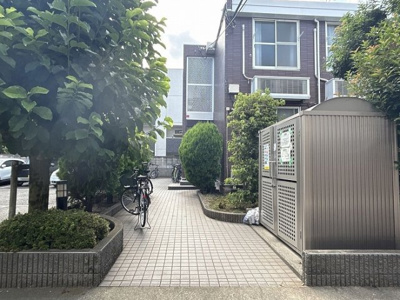 【エントランス】 | レオパレスコア