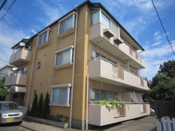 三鷹市井口１丁目のマンション