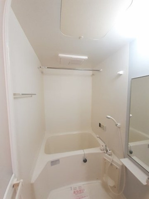 【浴室】 | カーサグリーンⅡ | 落ち着いた空間のお風呂です