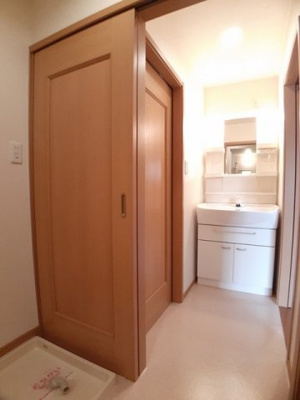 【洗面所】 | フラワーリング | 広い洗面スペース