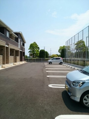 【駐車場】 | メゾン・ラフィーネⅡ