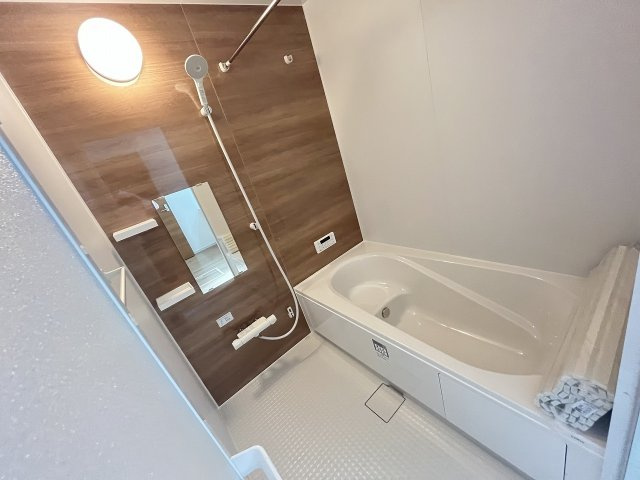 【内装】 | 糟屋郡須恵町大字旅石24期　1号棟（全4棟）【仲介手数料無料・0円】 | 施工例。浴室です。施工例は完成時と異なる場合があります。