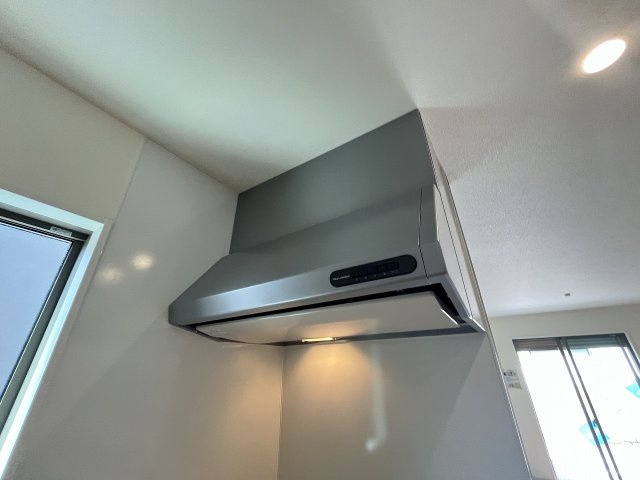 【キッチン】 | 糟屋郡須恵町大字旅石24期　1号棟（全4棟）【仲介手数料無料・0円】 | 施工例。施工例は完成時と異なる場合があります。