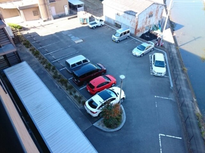 【駐車場】 | グランド・メール | 駐車場です