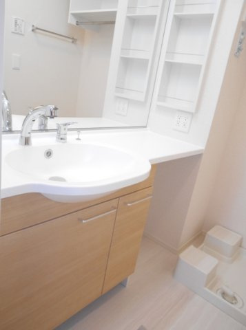 ブロックKの独立洗面台