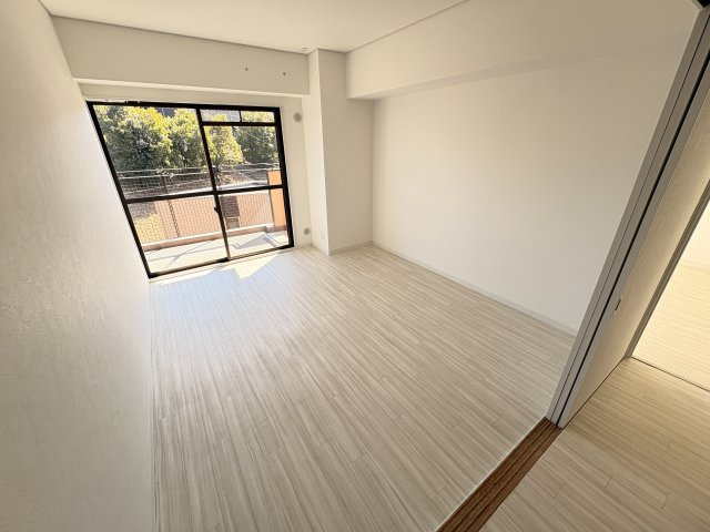 ライオンズマンション学園前の居間・リビング