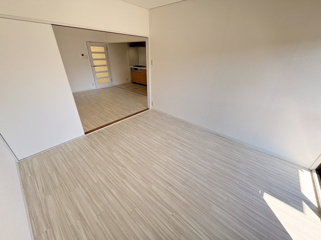 ライオンズマンション学園前の居間・リビング