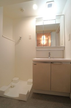 【洗面所】
