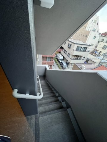 【バルコニー】