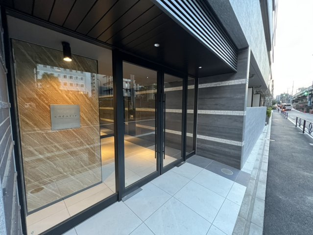 【エントランス】