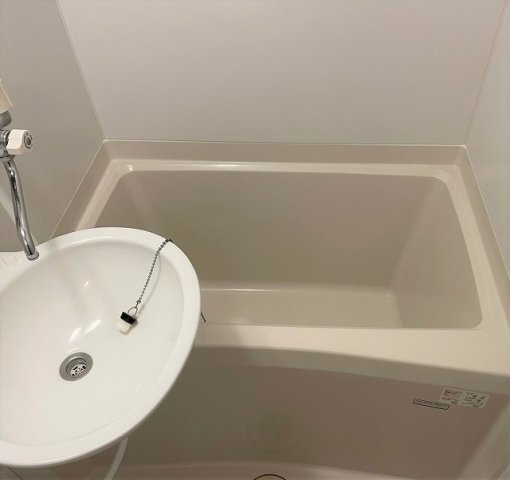 レオパレスリバータウン２０の浴室