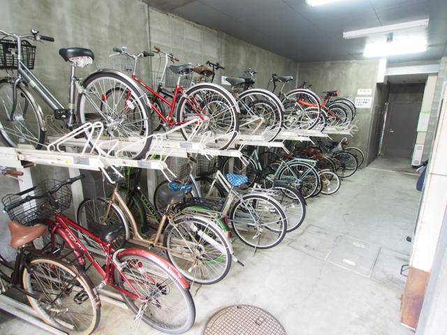 【ロビー】 | シャトー弁天弐番館 | 駐輪所です