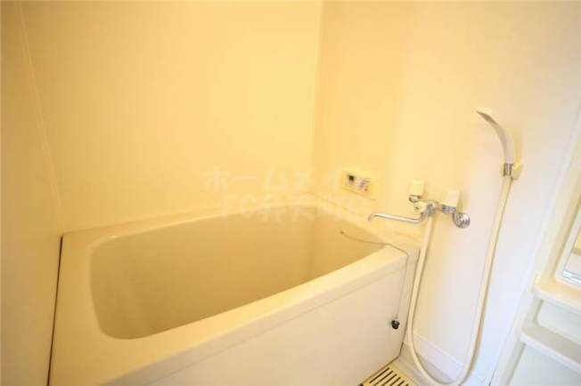 【浴室】 | シャトー弁天弐番館