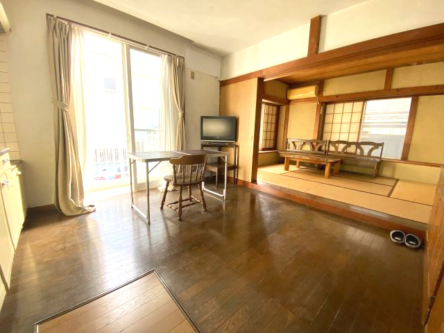 大野台７丁目　中古戸建の居間・リビング