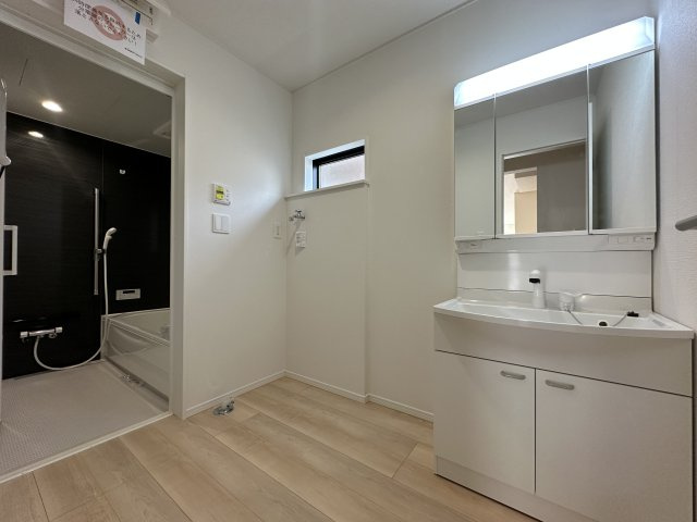 神戸市西区王塚台7丁目新築戸建６号棟の独立洗面台
