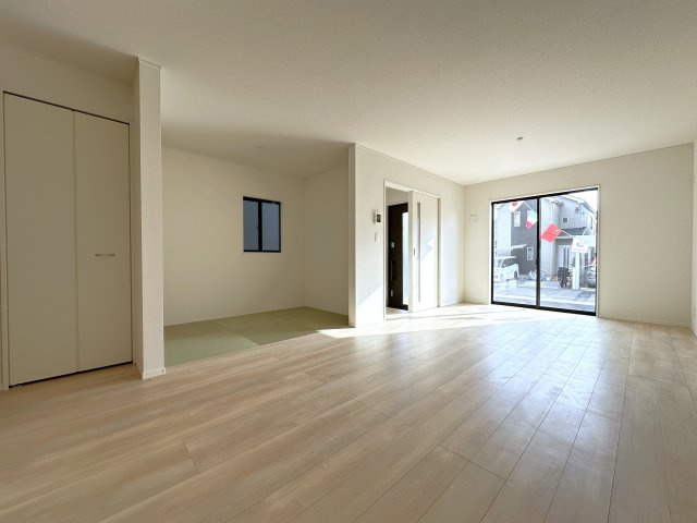 神戸市西区王塚台7丁目新築戸建６号棟の居間・リビング