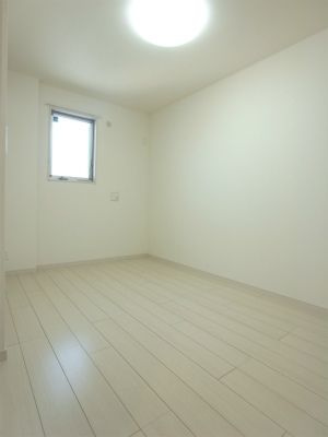 リブリ・Reve の洋室