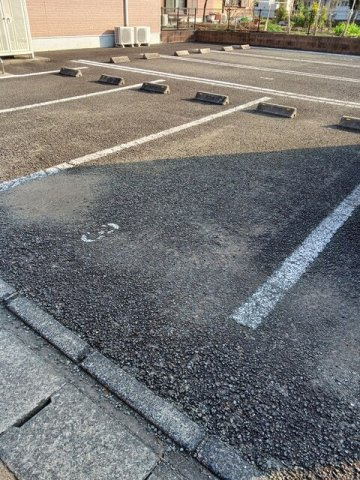 エミールシャランⅡの駐車場|駐車場