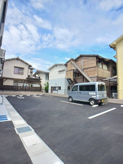 ラメールの駐車場