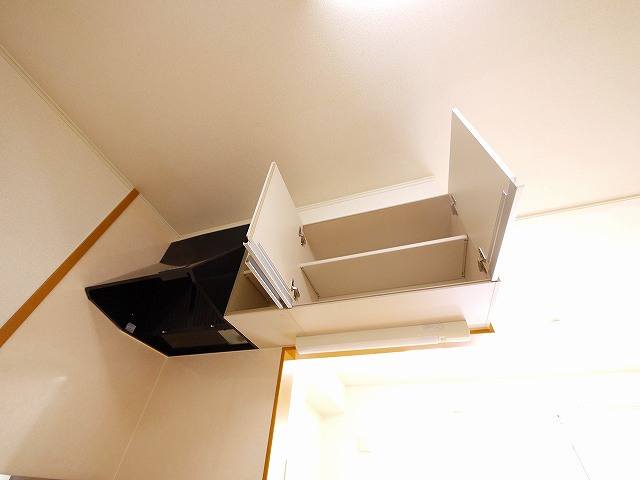 グレースピアＤのキッチン|コンパクトなキッチンで掃除もラクラク