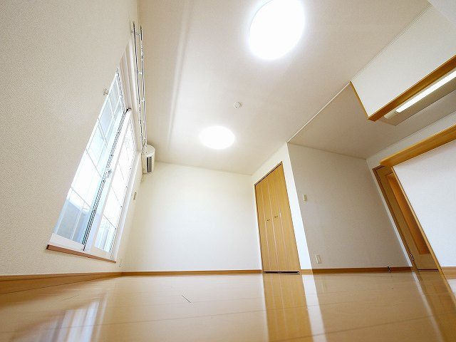 グレースピアＤの居間・リビング|おしゃれな居間です