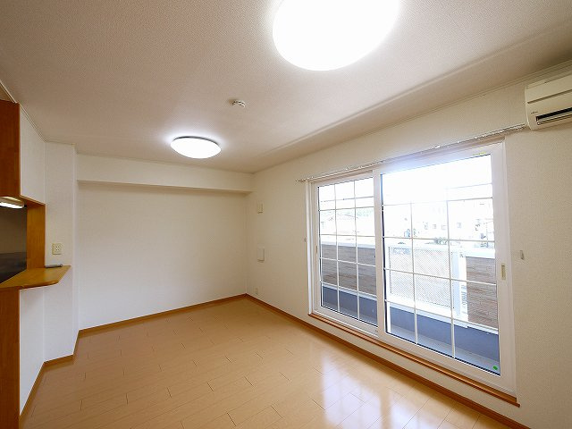 グレースピアＤの内装|明るい色調の室内です