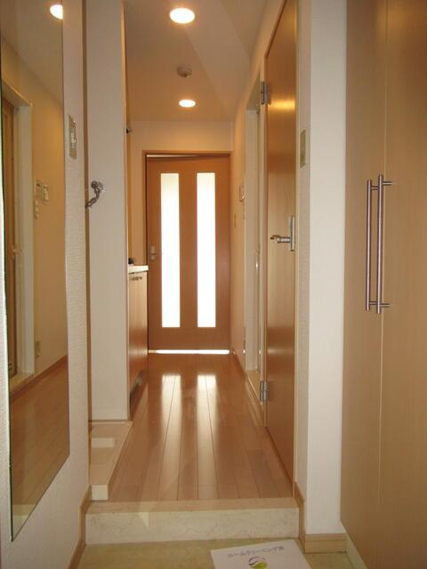 ヴェルト三軒茶屋Ⅱの玄関|玄関を入ったところです