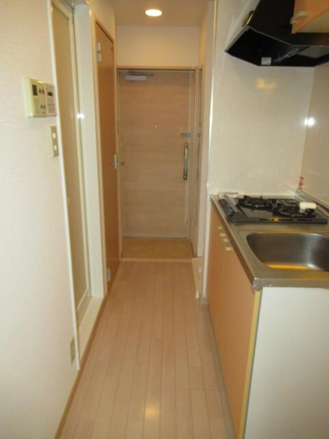 ヴェルト三軒茶屋Ⅱの玄関|お部屋から見た玄関です