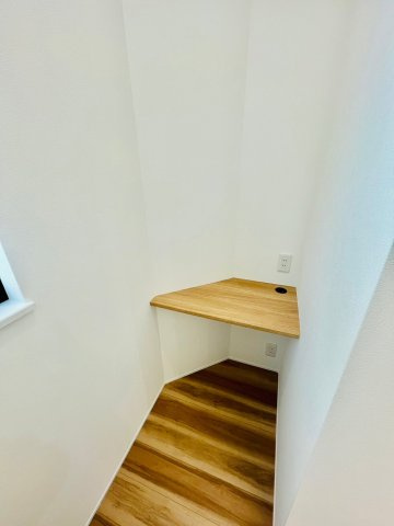 西京極東大丸町　新築参考Bプランの完成予想図|【施工例】
リビングカウンターはお子様の学習机やリモートワーク、家事など…様々なニーズでお使い頂けます♪