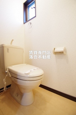 【トイレ】 | ルーエンハウス | ゆったりとした空間のトイレ