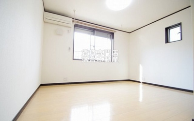 【居間・リビング】 | ルーエンハウス | 2面採光で明るいお部屋