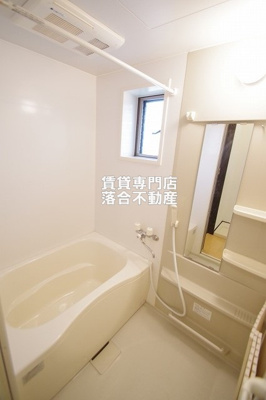 【浴室】 | ルーエンハウス | コンパクトで使いやすいお風呂