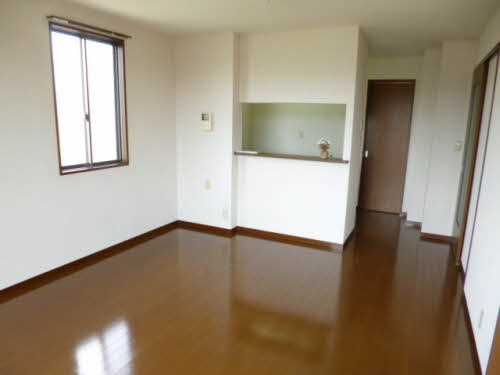 シャンティ小森野　B棟の居間・リビング|ゆったり過ごせるリビングです