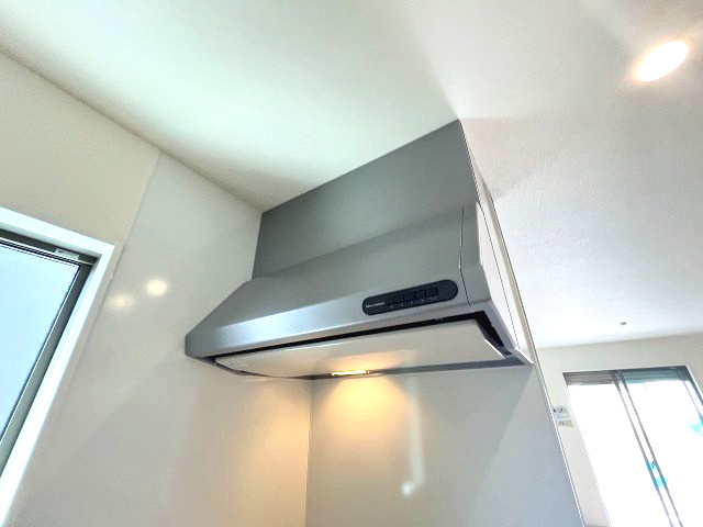 【キッチン】 | 糟屋郡須恵町旅石24期　4号棟（全4棟）【仲介手数料無料・0円】 | 施工例。施工例は完成時と異なる場合があります。