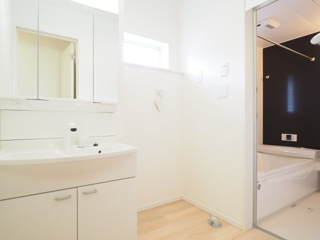 【浴室】 | Cradle garden　飯坂町第13　１号棟 | ★内覧予約で新米4kg★