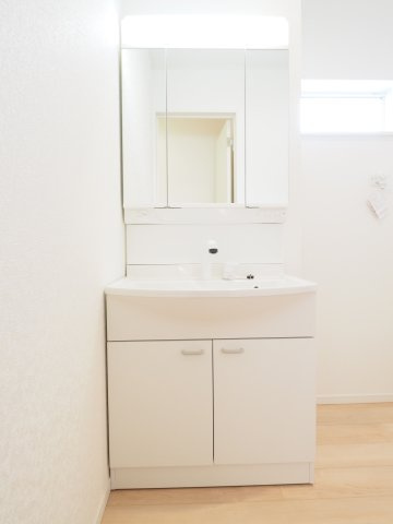 【居間・リビング】 | Cradle garden　飯坂町第13　１号棟 | ★内覧予約で新米4kg★