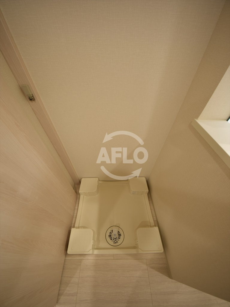 OPUS RESIDENCE SHINSAIBASHI SOUTHの洗面所|OPUS RESIDENCE SHINSAIBASHI SOUTH　洗濯機置き場