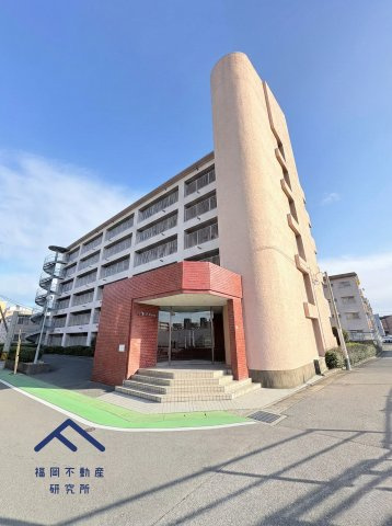RKB別府マンション2号棟の外観