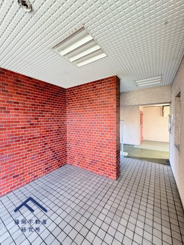 RKB別府マンション2号棟のエントランス