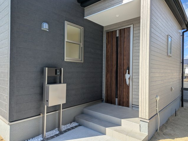 水戸市内原町　第12の玄関|エントランスです。帰りたくなる家、住む幸せ、ご見学の際はお問合せ下さい。心よりお待ちしております～。