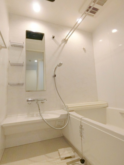 Ｍａｉｓｏｎ　ｄｅ　Ｌｕａｎａの浴室|★追い焚き・乾燥機付きバスルーム