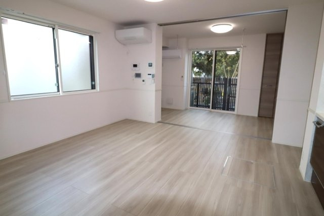 Asset-Court花小金井南町の居間・リビング