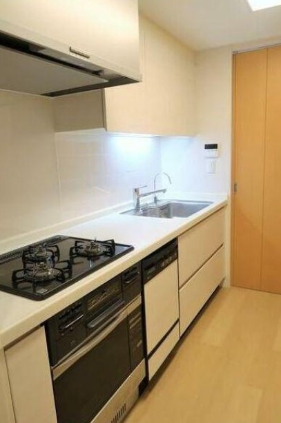 河田町ガーデン クラブフロアのキッチン