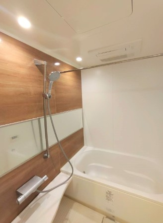 河田町ガーデン クラブフロアの浴室